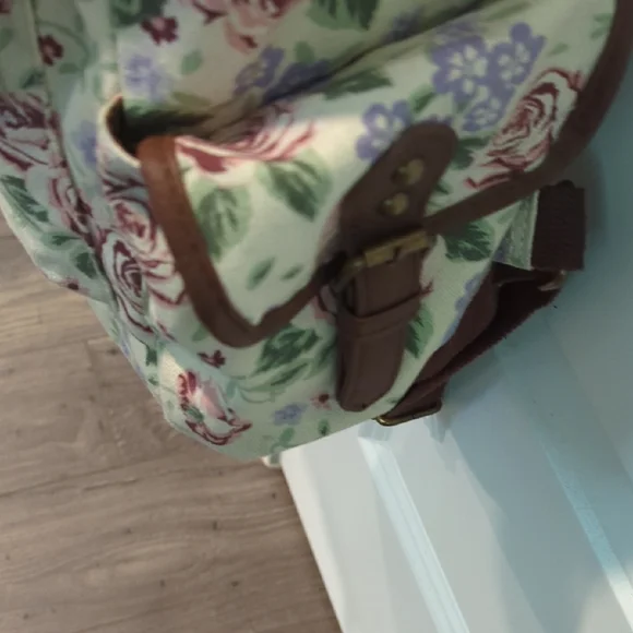 Mossimo Supply Co Cream and Brown Floral Backpack NWOT - Picture 14 of 17